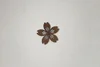 Dřevěná dekorace Květ na zeď 10x10cm Bříza
