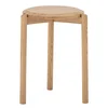 Dubová stolička Gil od Bloomingville
