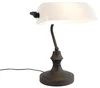 Elegantní černá notářská lampa s opálovým sklem