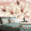 Luxusní magnólie s perlami – elegantní tapeta do interiéru