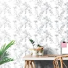 Něžná bílá lilie – elegantní fototapeta do interiéru
