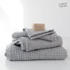 Světle šedé ručníky a osušky 3 ks Honeycomb Linen Tales