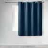Tmavě modrý zatemňovací závěs 135x180 cm