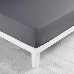 Antracitové napínací prostěradlo 140×190 cm z mikrovlákna Oscar – douceur d'intérieur