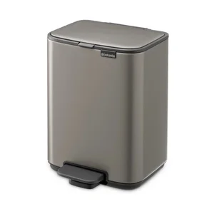 Brabantia Bo šedý nášlapný ocelový odpadkový koš 4 l