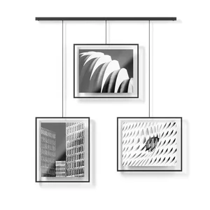 Černé kovové rámečky na zeď, sada 3 ks 73×82 cm – Exhibit Umbra