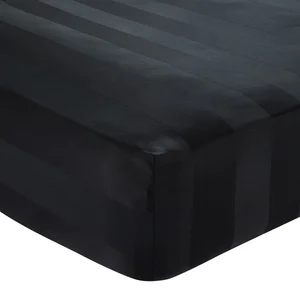 Černé napínací saténové prostěradlo 150×200 cm So Soft Satin Stripe