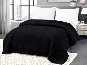 Černý sametový přehoz na postel ARROW VELVET 200 x 220 cm