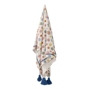 Dětská deka Cherry 130×160 cm z recyklované bavlny – Bloomingville Mini