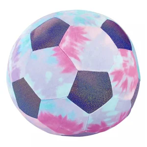 Dětský polštář Tie Dye Football od Catherine Lansfield