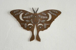 Dřevěná dekorace Motýl na zeď 25x17cm Ořech