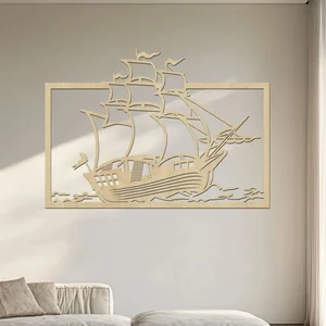 Dřevěná dekorace na zeď Loď na moři Javorová barva 40x28 cm