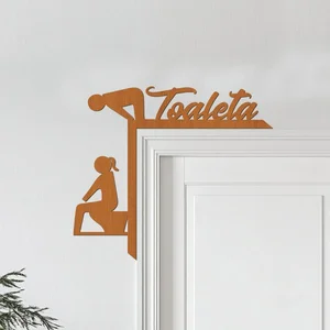 Dřevěná dekorace nad dveře Toaleta Třešeň 20x18 cm
