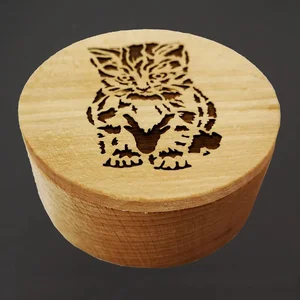 Dřevěná kulatá krabička Kočka 8 cm