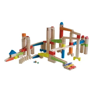 Dřevěná kuličková dráha Marble Run od Roba