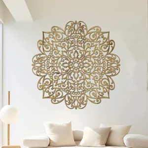 Dřevěná mandala Bezpodmínečná láska 60 cm