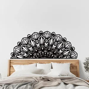 Dřevěná mandala ŽIVOST 90x38 cm černá