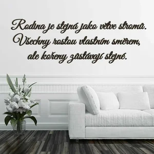 Dřevěná samolepka s rodinným citátem