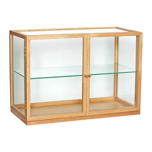 Dubová vitrína Poetic Hübsch 60x42x32 cm