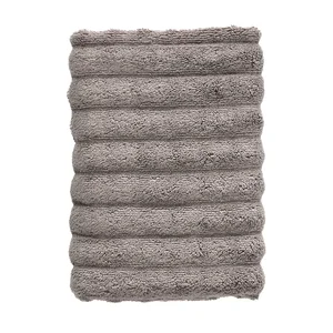 Hnědý bavlněný ručník 50x100 cm Inu