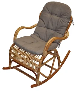 Houpací křeslo Klasik z ratanového semambo, natural se šedým polstrem