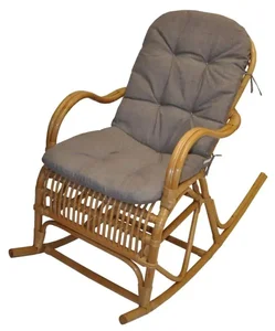 Houpací křeslo Klasik z ratanu – medová/šedý melír