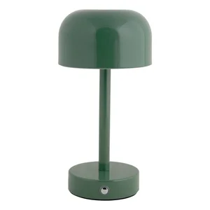 James: Zelená LED stolní lampa s kovovým stínidlem, výška 24,5 cm – Leitmotiv