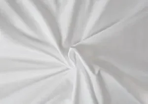 Jednolůžkové bavlněné prostěradlo Atlas hladké 140x240 cm bílé