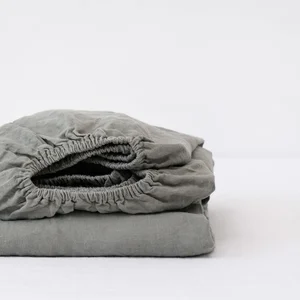 Khaki lněné napínací prostěradlo 140 × 200 cm – Linen Tales