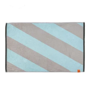 Koupelnová předložka z bio bavlny Diagonal 50×80 cm – mentolová, Mette Ditmer Denmark