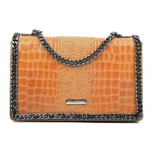 Kožená kabelka Carla Ferreri Chain hnědá