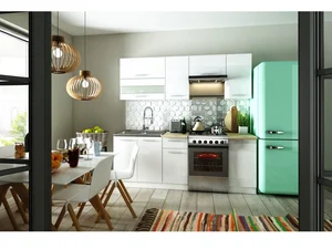 Kuchyně COLBY 160/220 cm s deskou a sokly