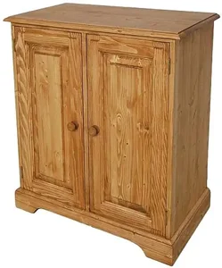 Masivní komoda 00251