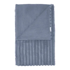 Modrá mikroplyšová deka 130×170 cm Cosy Ribbed – Catherine Lansfield