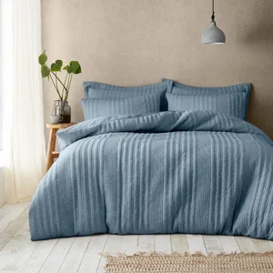 Modré povlečení na dvoulůžko 200x200 cm Tamba Stripe