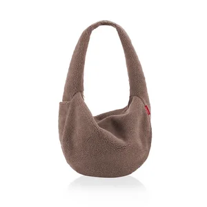 Moonbag Teddy chocolate – taška přes rameno Reisenthel