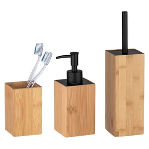 Padua – bambusová koupelnová sada