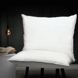 Péřový polštář DELUXE 70x90 cm