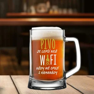 Pivní sklenice 0,5 l – Lepší než Wi-Fi, spojuje kamarády