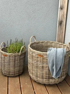 Ratanový kulatý úložný koš s uchy 45 cm