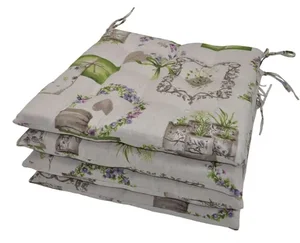 Sedák na židli s 9 prošití – motiv fialek, sada 4 kusy