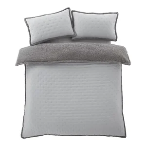 Šedé dvoulůžkové povlečení s beránkovou výplní Cosy Nori – Catherine Lansfield