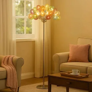 Stojací lampa Grape s chromovým povrchem a barevnými skleněnými stínidly