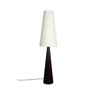 Stojací lampa Miki – Dutchbone, stmívatelná, textilní stínidlo, 166 cm
