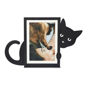 Stojací rámeček Hidden Cat 31 × 19,5 cm – Balvi