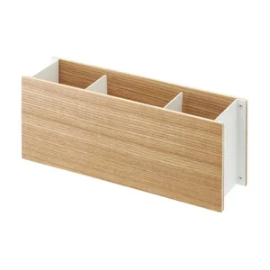 Stojánek Rin Pen od Yamazaki – světlý