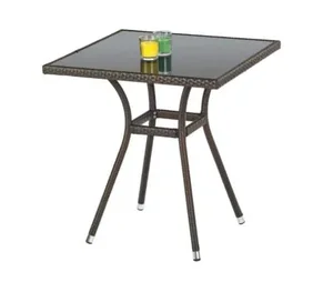 Stůl Mobil Halmar – s ratanovou konstrukcí