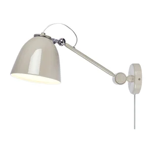 Tilt – šedobéžové nástěnné svítidlo do zásuvky Markslöjd