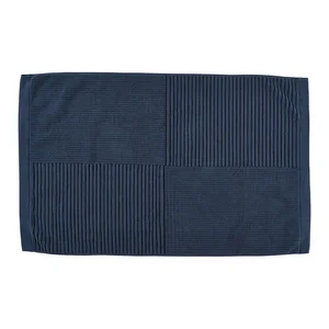 Tmavě modrá koupelnová předložka 50×80 cm – Zone Classic