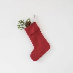 Vánoční punčocha Red Pear od Linen Tales